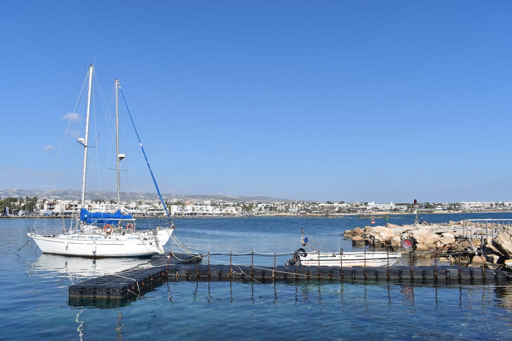 Sirena Sunrise Apartment 125 Paphos Bagian luar foto